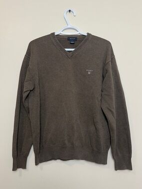 Vintage GANT V-Neck Sweater in Brown size L
